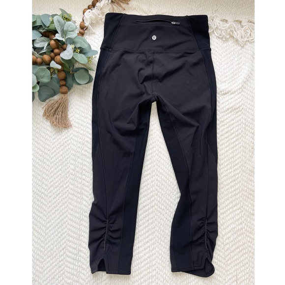 Lululemon Athletica | On Your Mark Crop (23")
Black - Picture 10 of 10